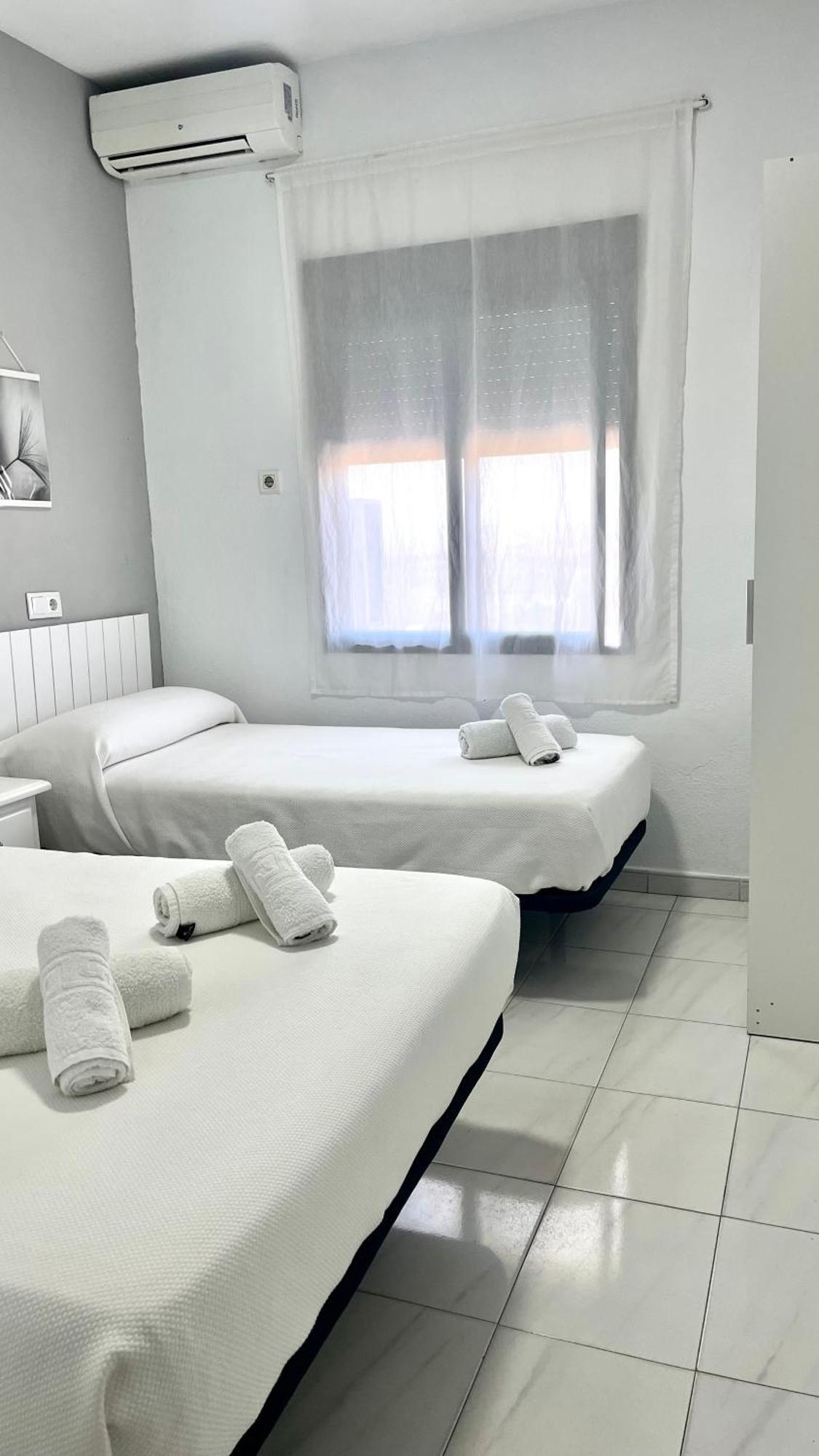 Hostal Carlos III Aldea Quintana 外观 照片